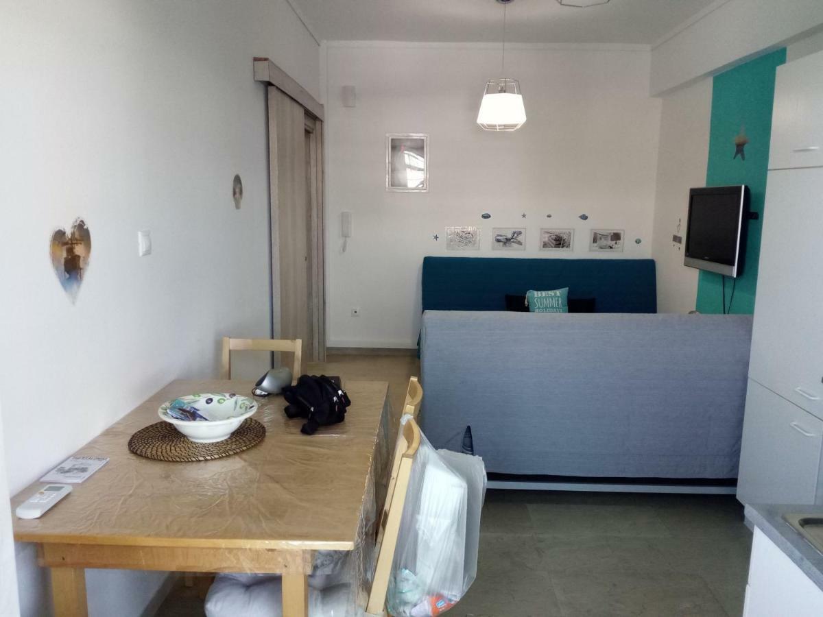 Jonnys Ferienwohnung Peraía Екстериор снимка